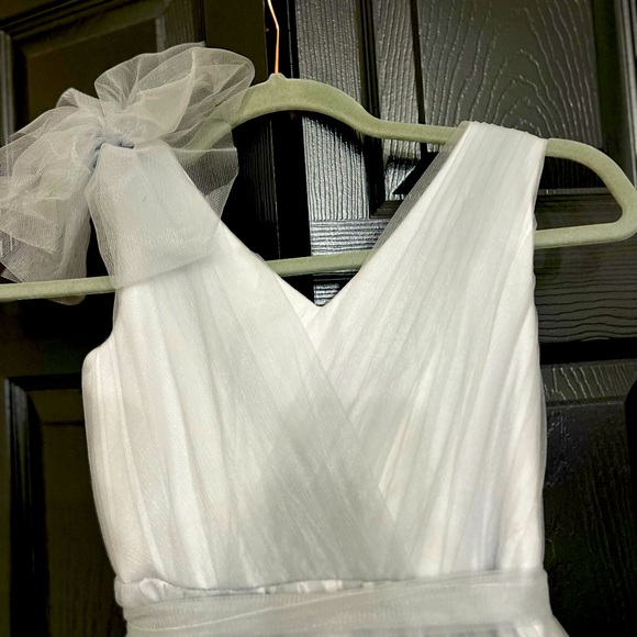 Girls Formal Ballgown/Flower girl dress - Picture 2 of 4